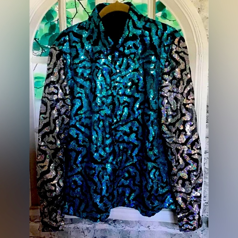 Womens Top Size XS NEW SPARKLING SEQUIN